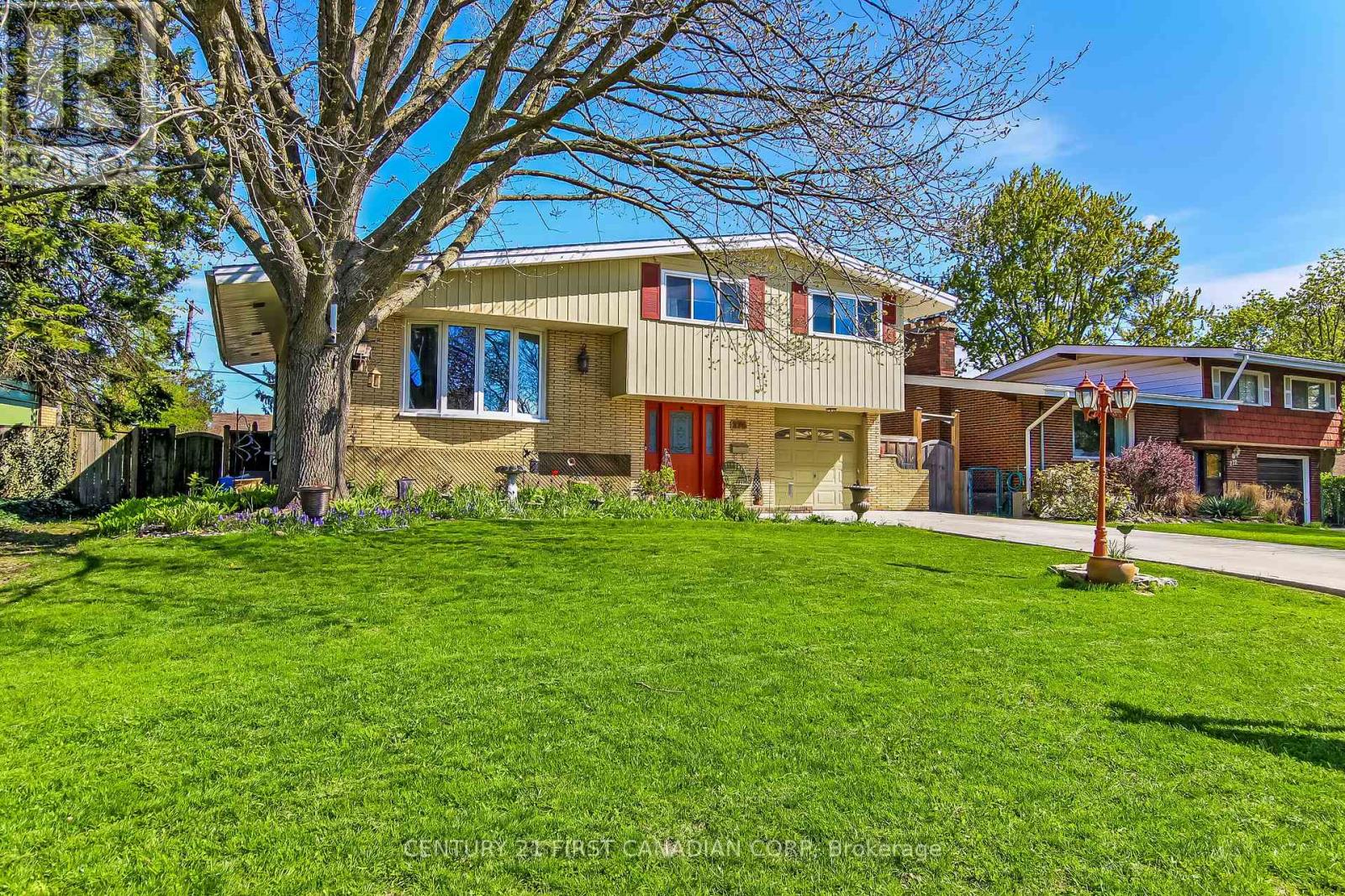 276 Southcrest Drive, London South, Ontario  N6J 1N4 - Photo 1 - X13113158