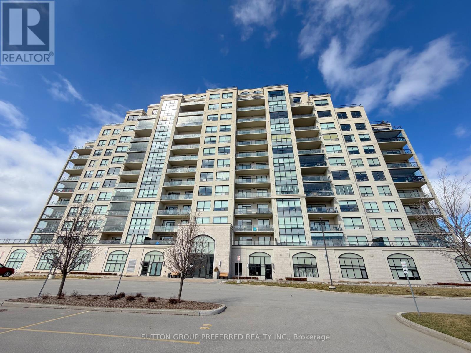404 - 260 Villagewalk Boulevard, London North, Ontario  N6G 0W6 - Photo 1 - X13113204