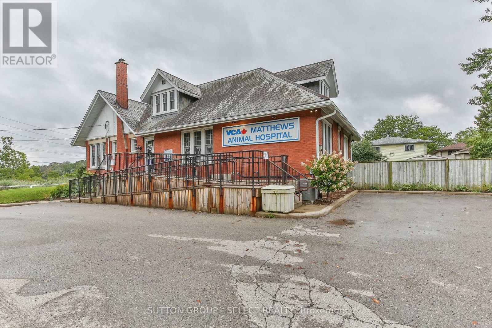 1255 SOUTHDALE ROAD E, London South, Ontario