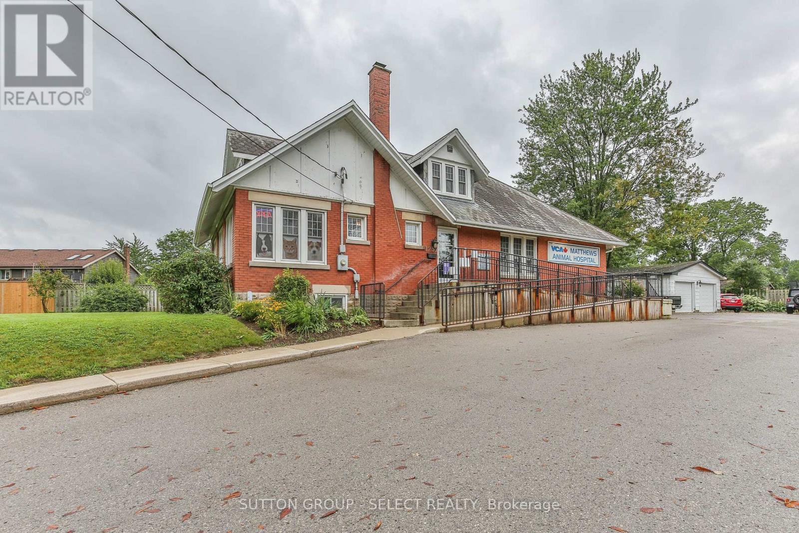1255 Southdale Road E, London South, Ontario  N6E 1B3 - Photo 3 - X13113230