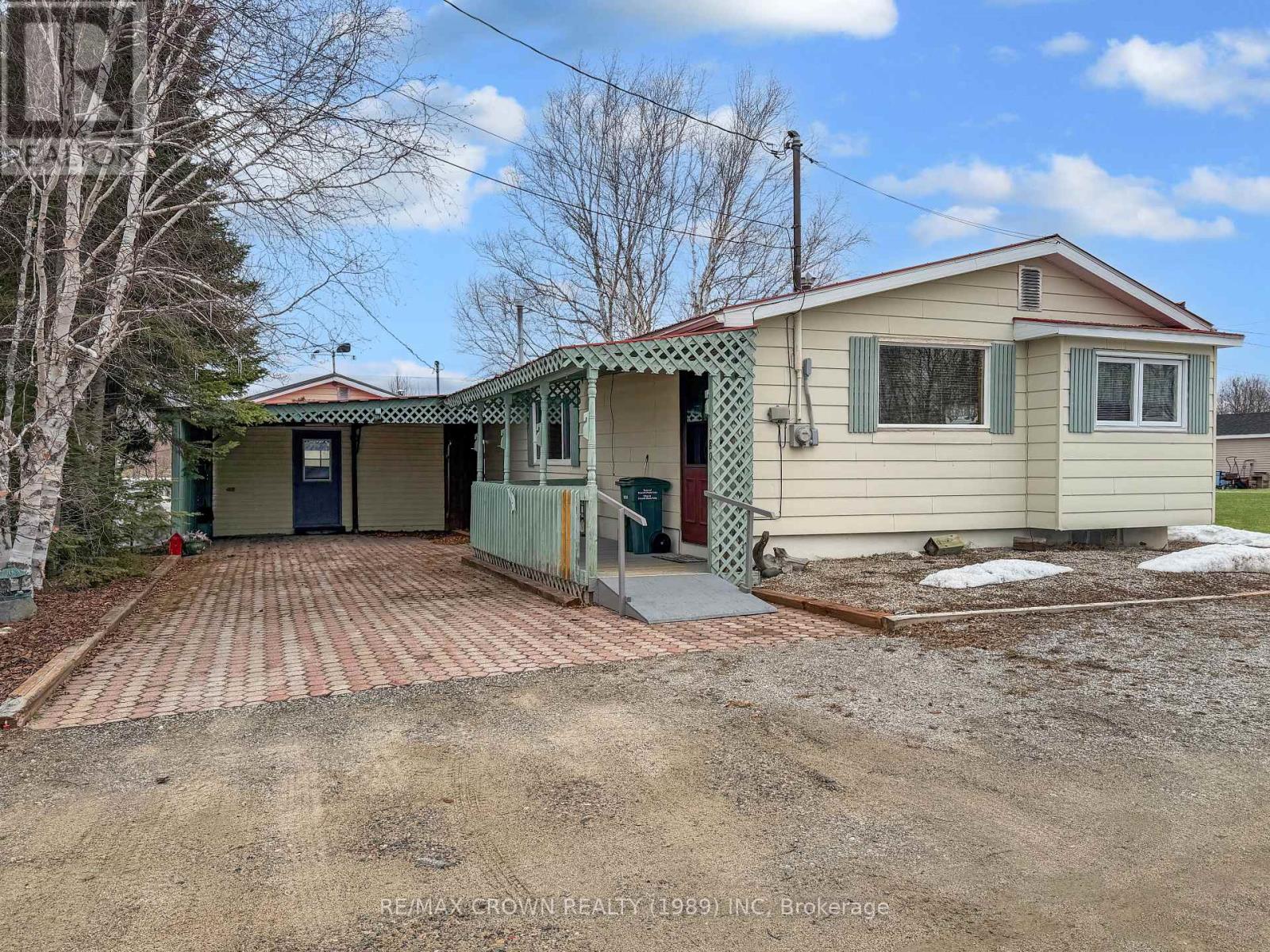 180 Trailer Park Road, Smooth Rock Falls, Ontario  P0L 2B0 - Photo 1 - T13113122