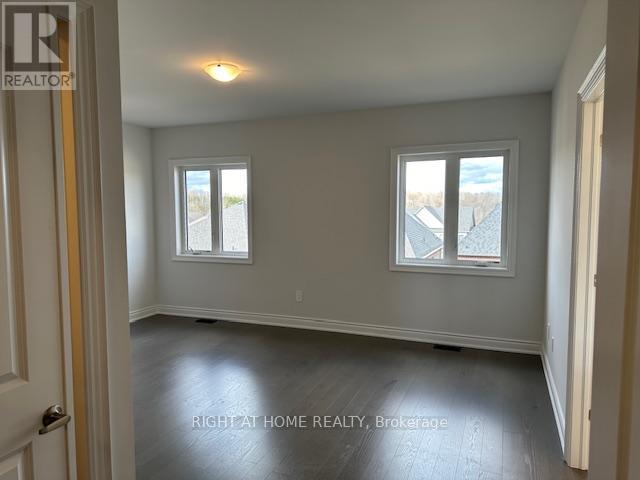 154 Rowe Street, Bradford West Gwillimbury, Ontario  L3Z 4N2 - Photo 16 - N13077364