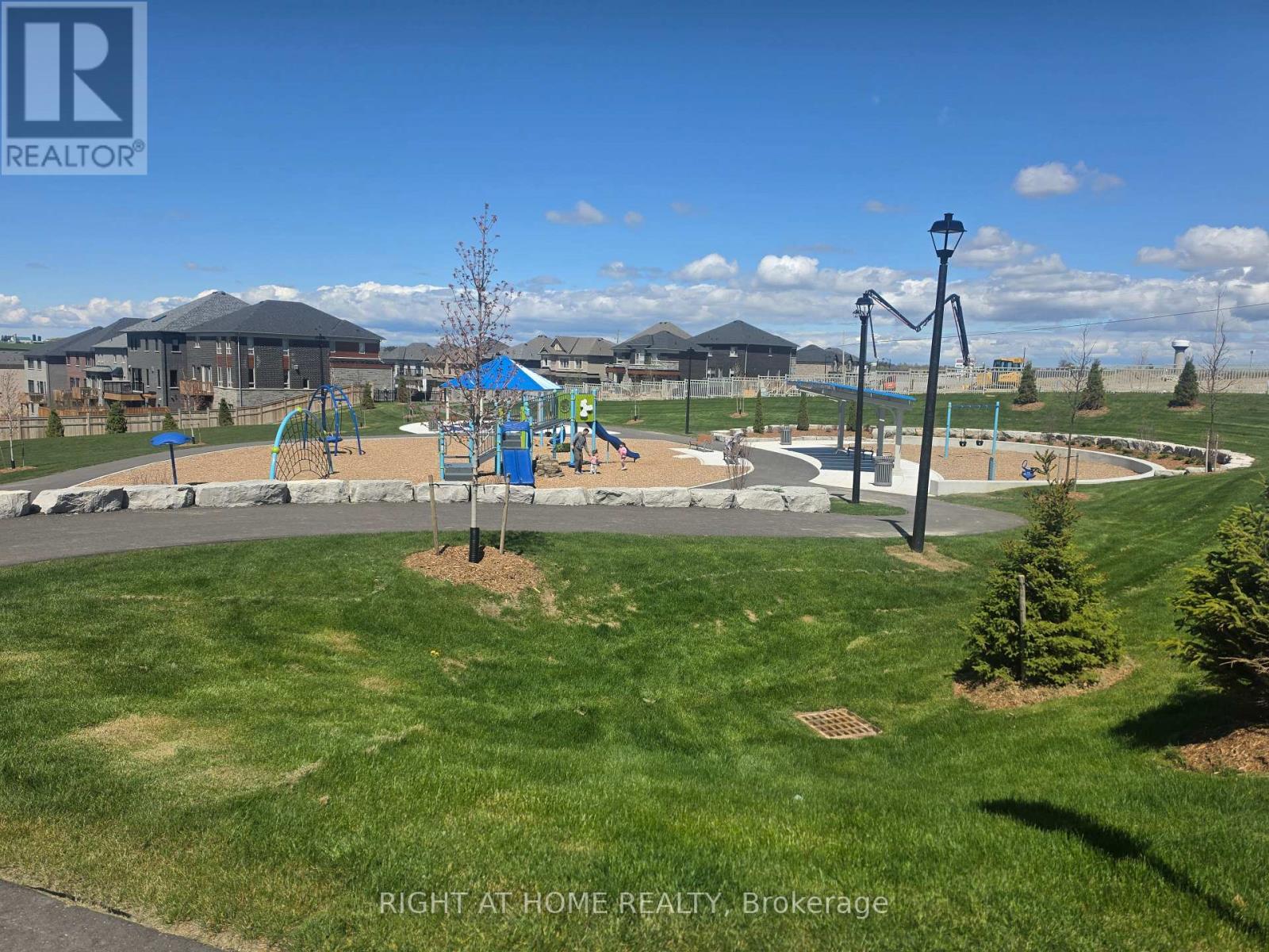 154 Rowe Street, Bradford West Gwillimbury, Ontario  L3Z 4N2 - Photo 32 - N13077364