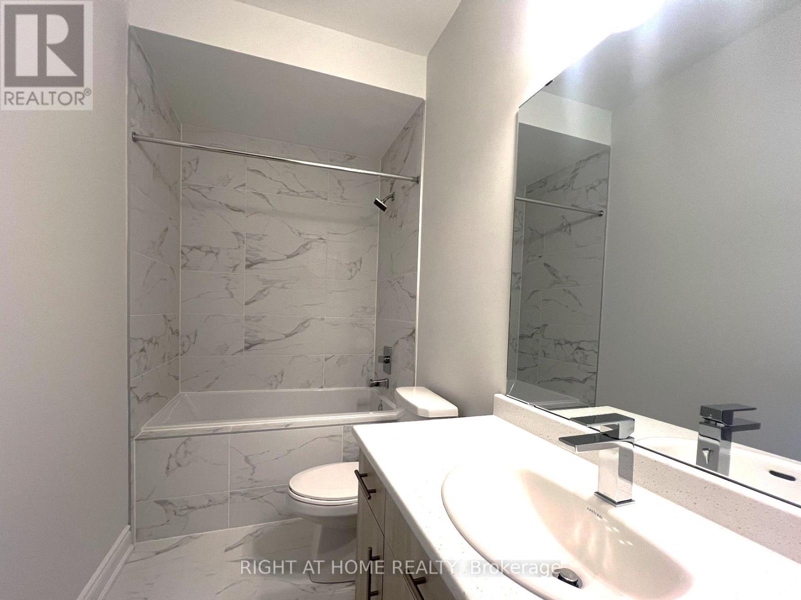 154 Rowe Street, Bradford West Gwillimbury, Ontario  L3Z 4N2 - Photo 24 - N13077364