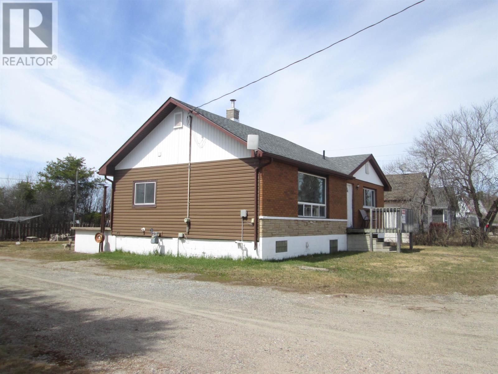 208 West Street, Ignace, Ontario  P0T 1T0 - Photo 1 - TB2600440
