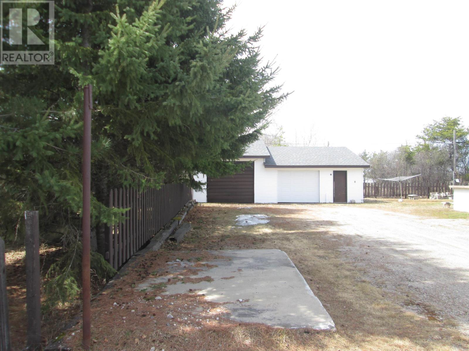 208 West Street, Ignace, Ontario  P0T 1T0 - Photo 3 - TB2600440