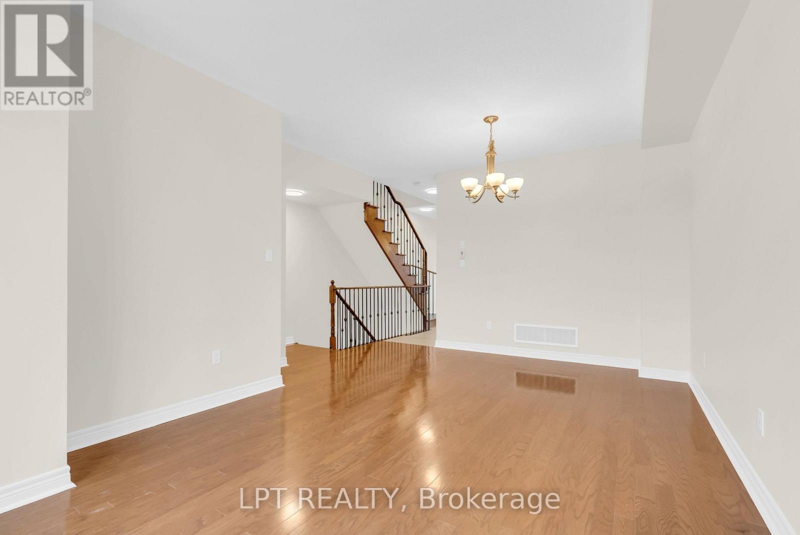 4 - 3215 Thomas Street, Mississauga, Ontario  L5M 0M2 - Photo 16 - W13065712