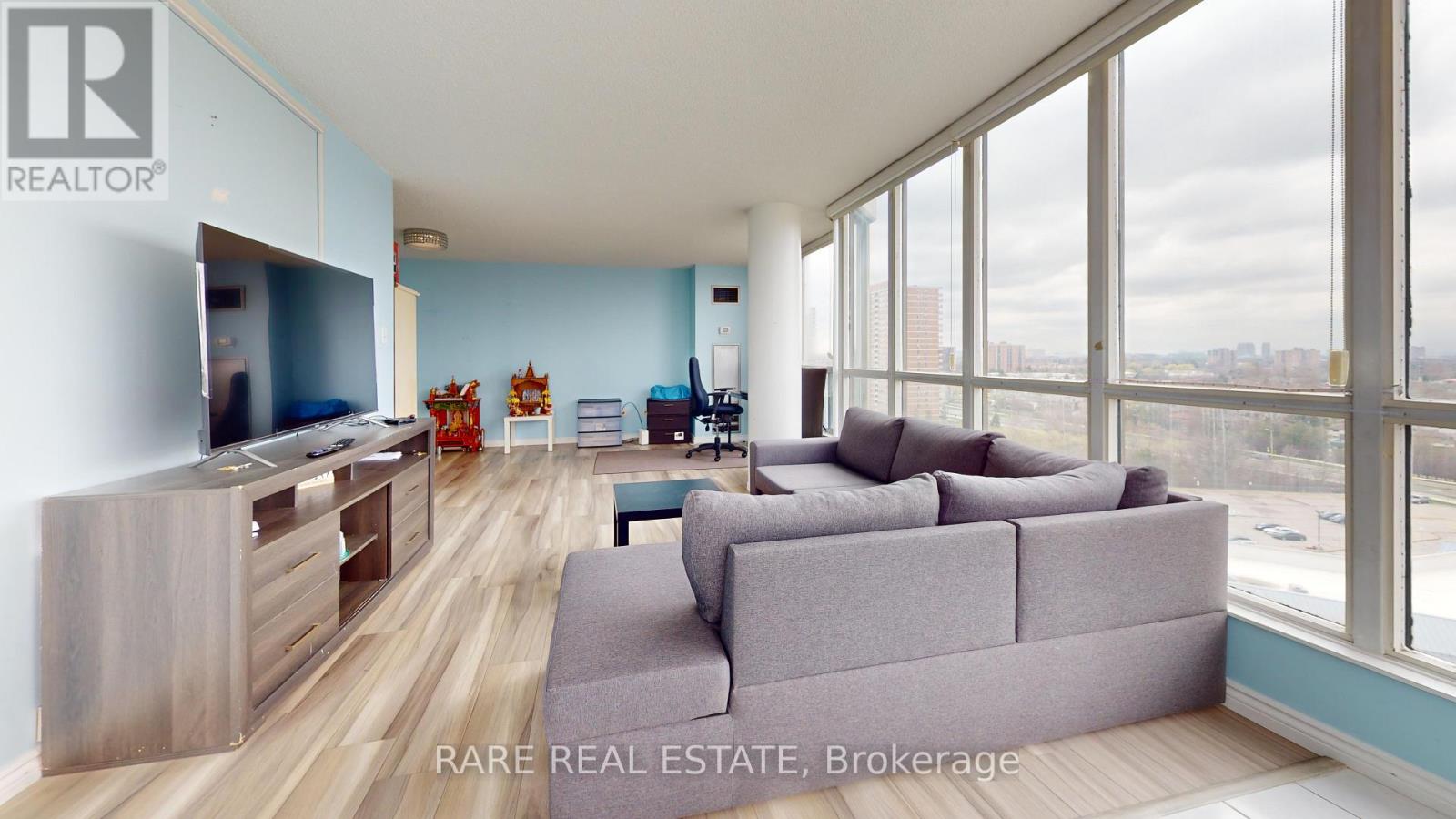 1517 - 1 Rowntree Road, Toronto, Ontario  M9V 5G7 - Photo 2 - W13112102