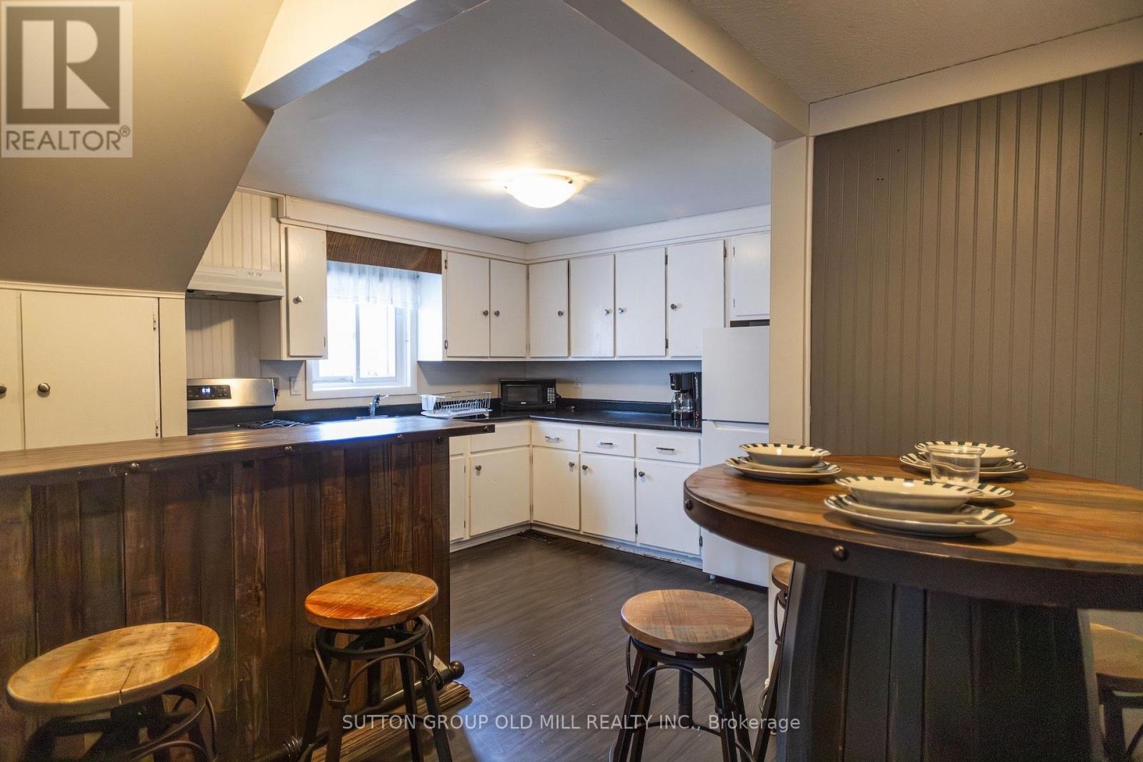 124 Bruce Street S, Blue Mountains, Ontario  N0H 2P0 - Photo 11 - X12893502