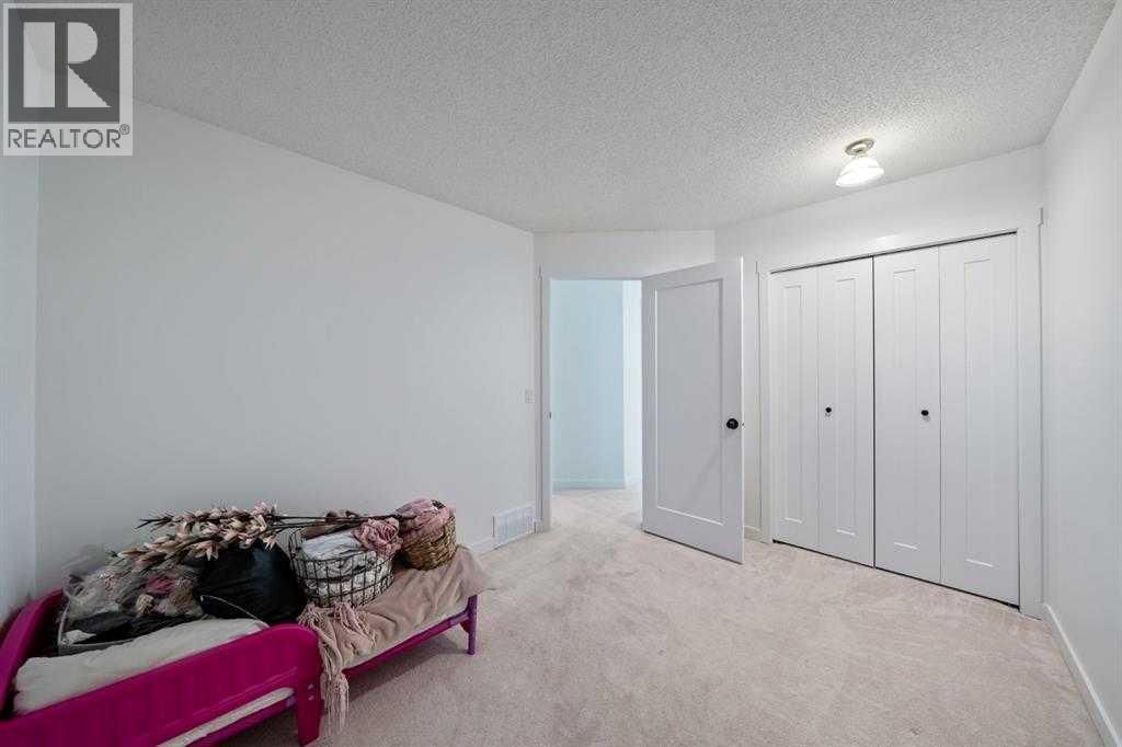 16 Sandringham Close Nw, Calgary, Alberta  T3K 3W8 - Photo 29 - A2286563