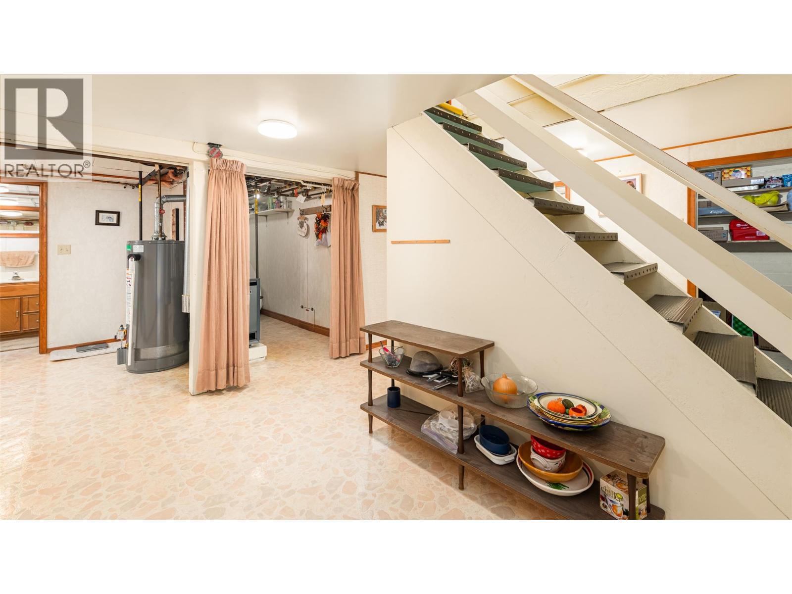 407 10th Avenue N, Creston, British Columbia  V0B 1G4 - Photo 17 - 10380795