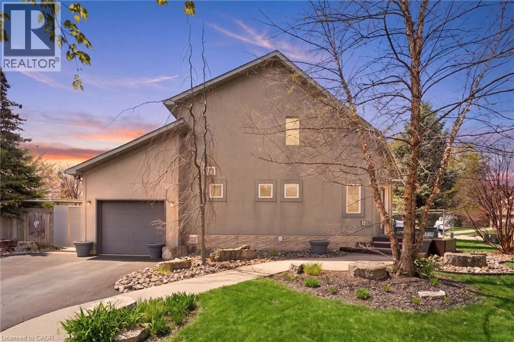 10 ROCKHAVEN Lane, Waterdown, Ontario