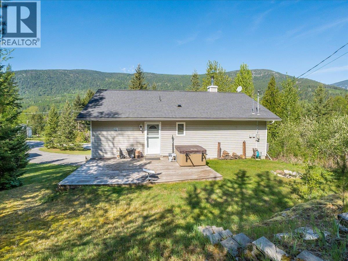 2095 Pass Creek Road, Castlegar, British Columbia  v1n 4t1 - Photo 60 - 10386340