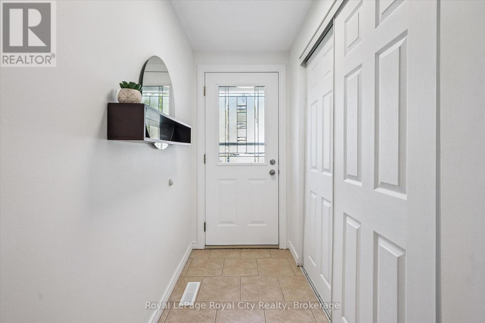 42 - 700 Paisley Road, Guelph, Ontario N1K 1A3 - Photo 2 - X13113198