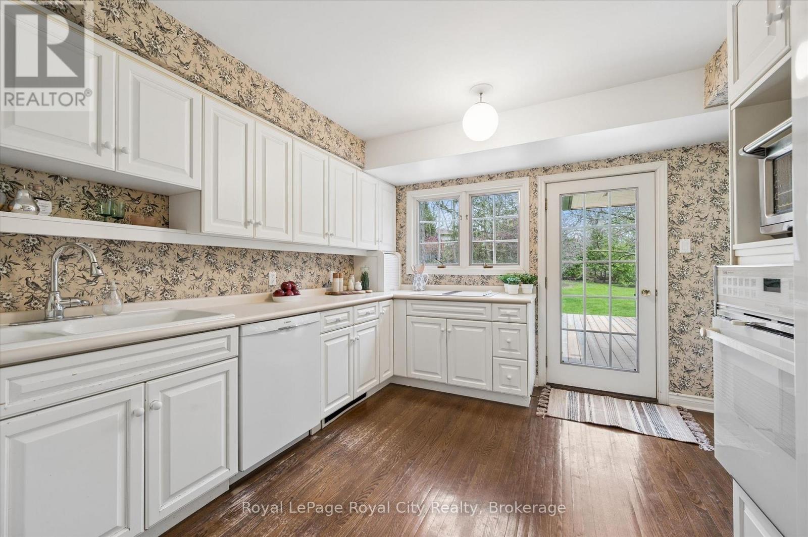 29 Lynwood Place, Guelph, Ontario  N1G 2V9 - Photo 13 - X13113222