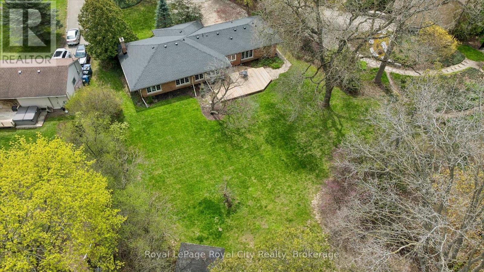 29 Lynwood Place, Guelph, Ontario  N1G 2V9 - Photo 4 - X13113222