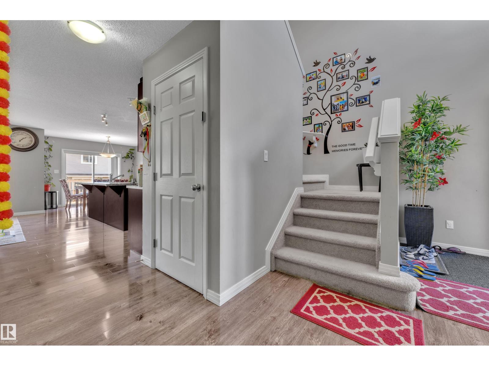 5520 5 Av Sw, Edmonton, Alberta  T6X 1R9 - Photo 10 - E4487024
