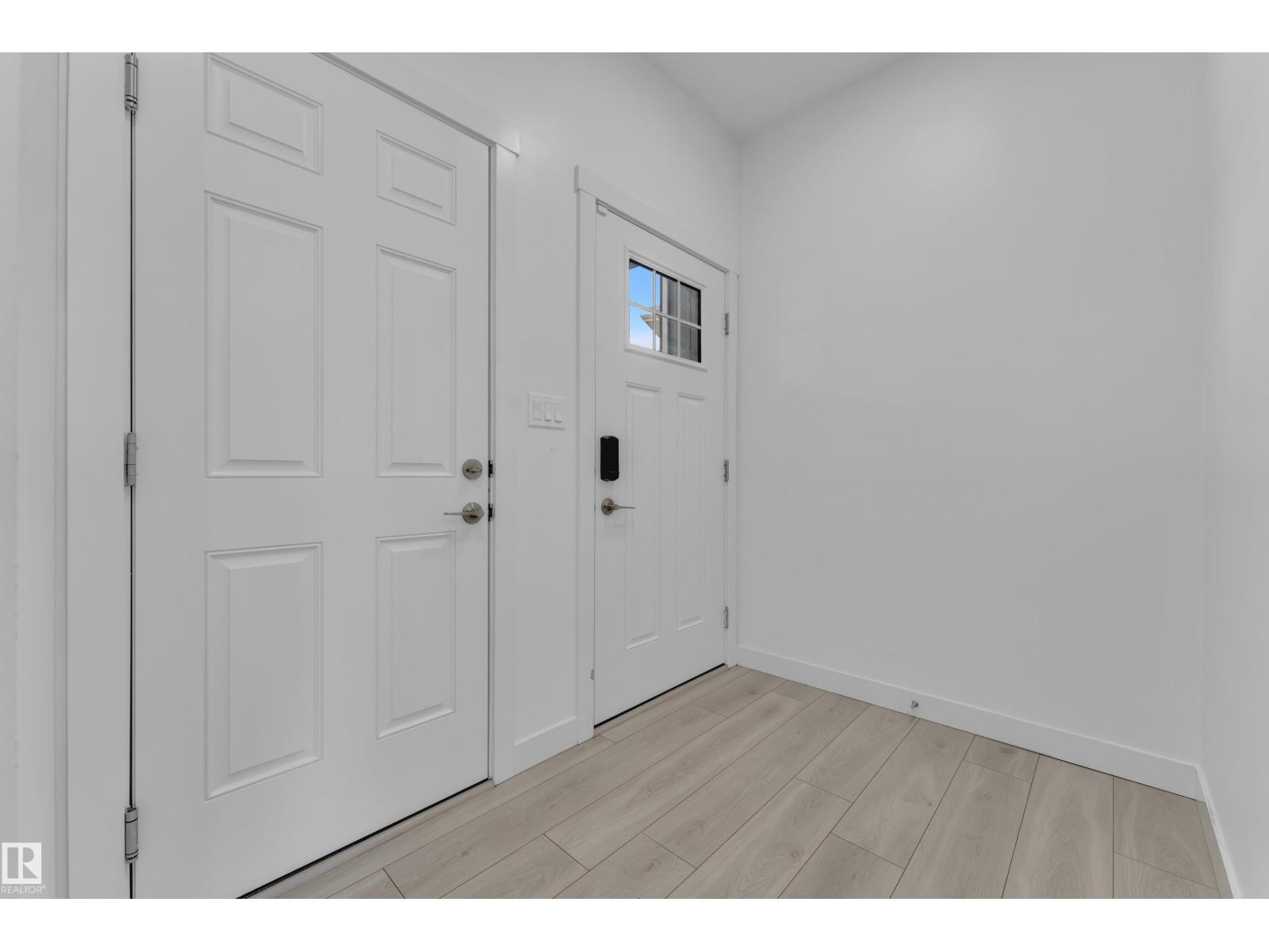 19734 29 Av Nw, Edmonton, Alberta  T6M 1M2 - Photo 6 - E4487026