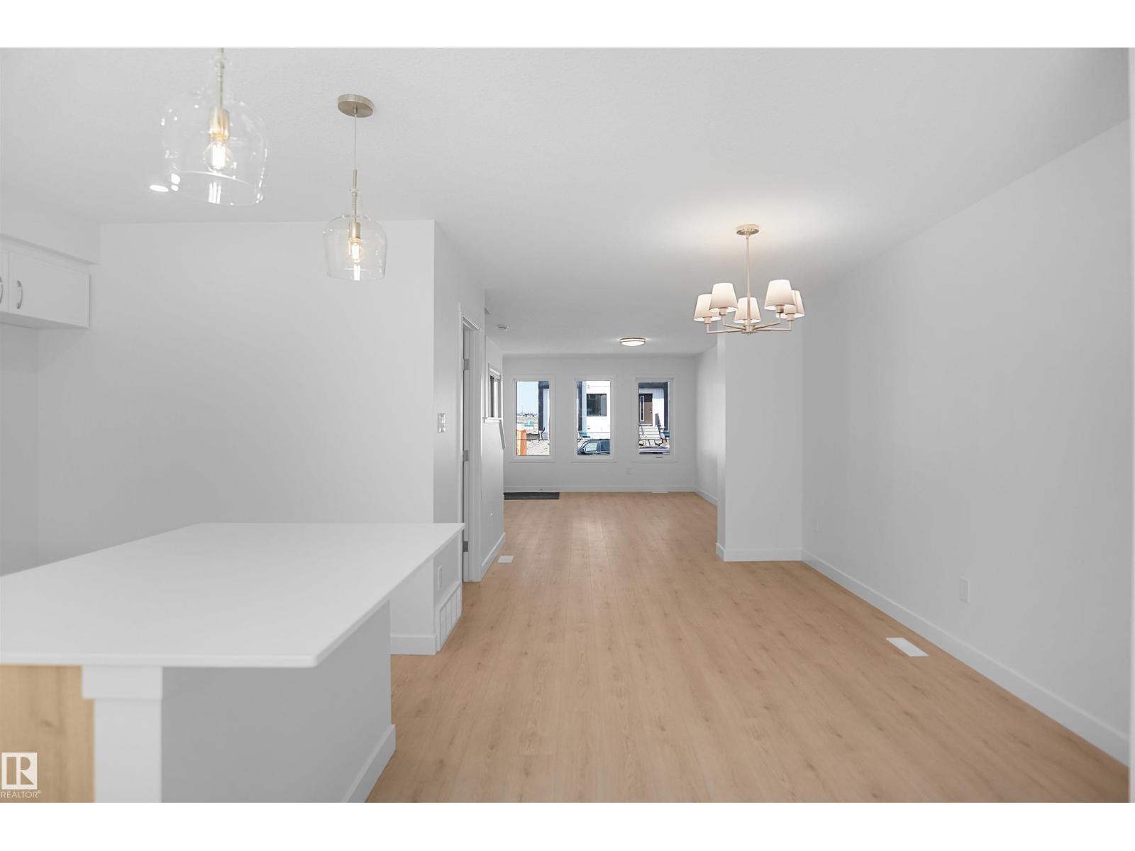 19451 22 Av NW, Edmonton, Alberta  T6M 3J3 - Photo 14 - E4477262