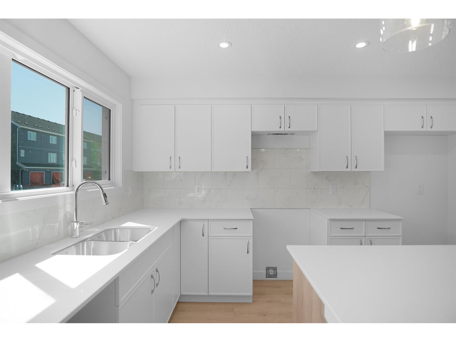 19451 22 Av NW, Edmonton, Alberta  T6M 3J3 - Photo 11 - E4477262