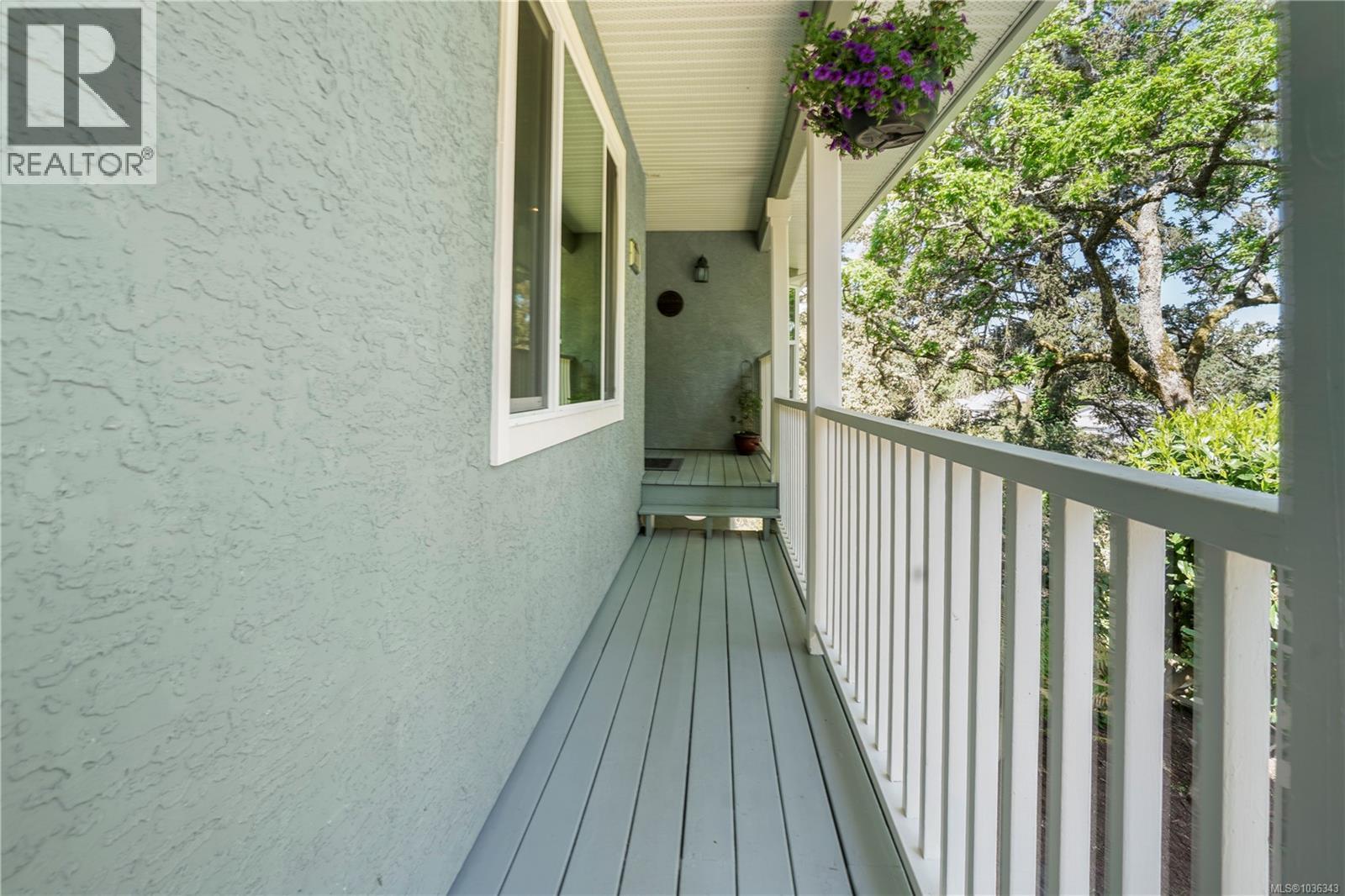 1071 Hyacinth Ave, Saanich, British Columbia  V8Z 2S7 - Photo 40 - 1036343