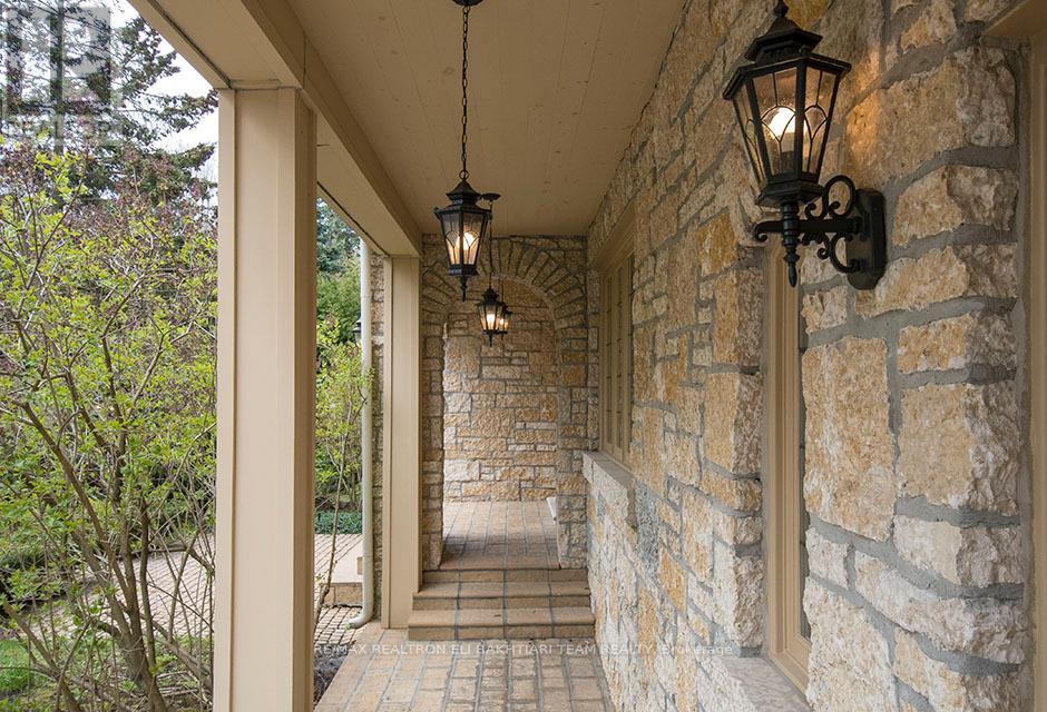 14 St Margarets Drive, Toronto, Ontario  M4N 3E5 - Photo 9 - C13070806