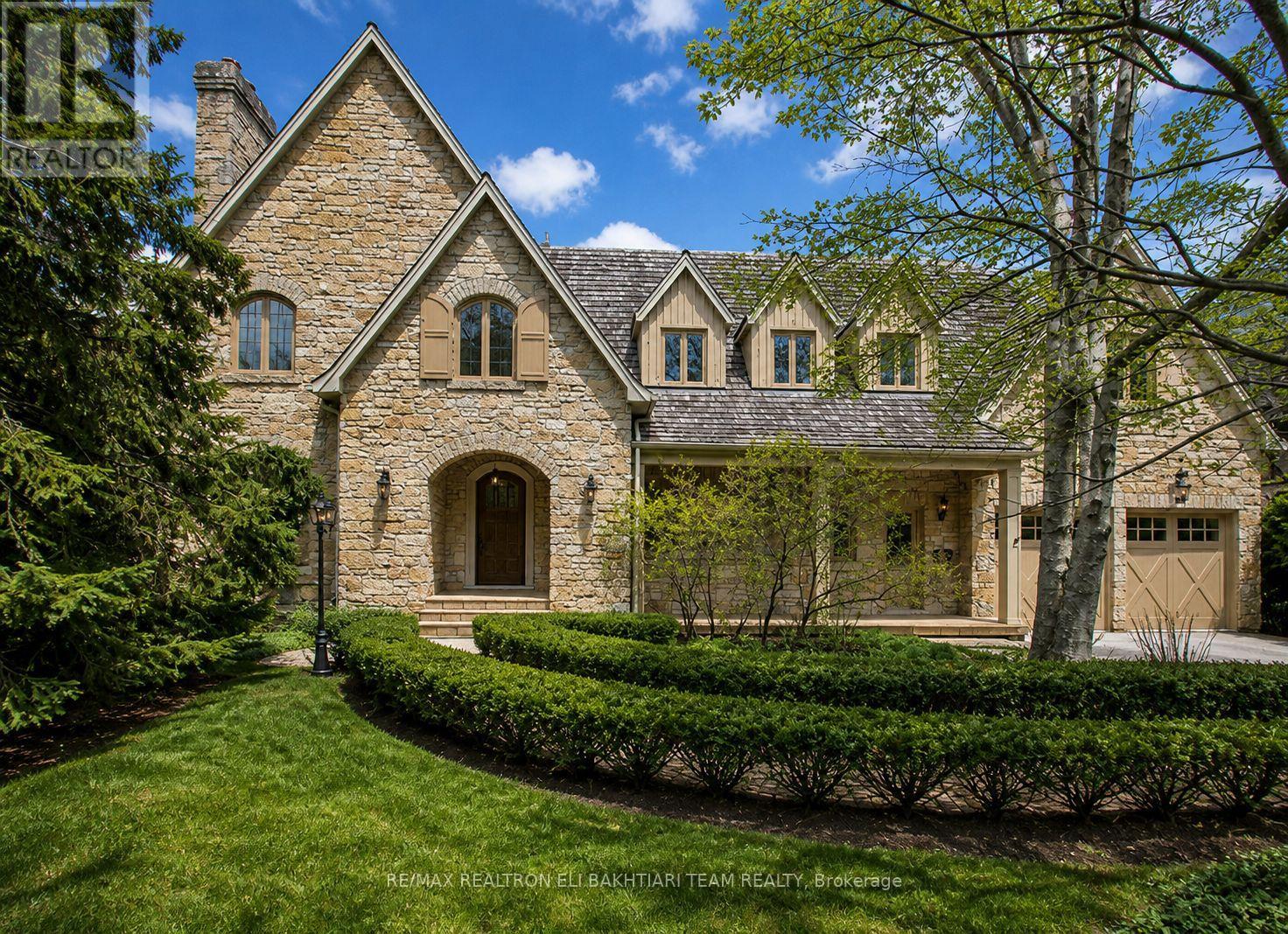 14 ST MARGARETS DRIVE, Toronto, Ontario