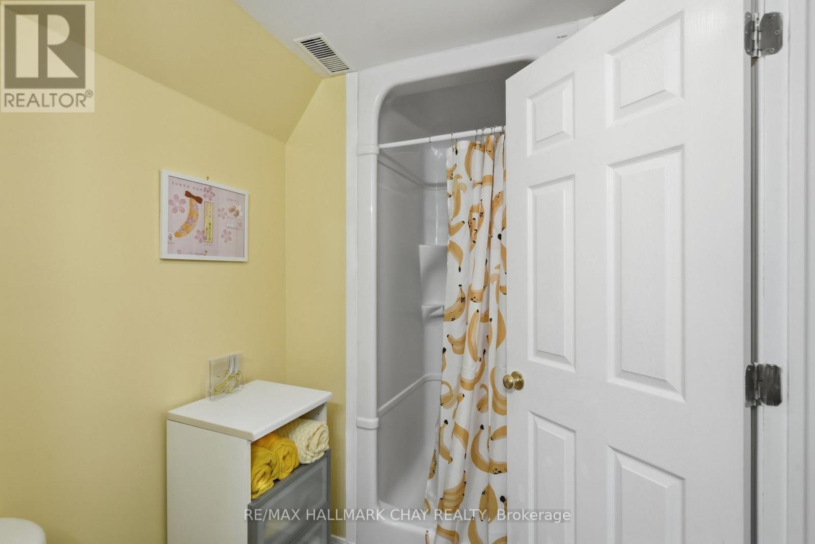 4 Hawthorne Crescent, Barrie, Ontario  L4N 8K1 - Photo 26 - S13110082
