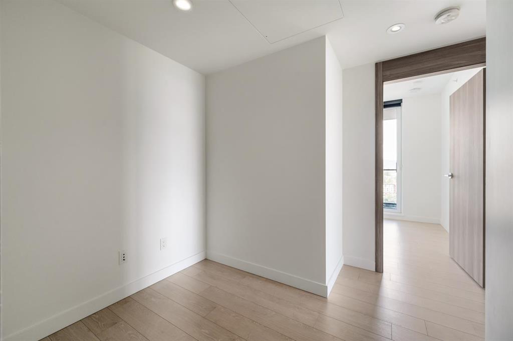 2507-9887 Whalley Boulevard, Surrey, British Columbia  V3T 0P4 - Photo 11 - R3122129