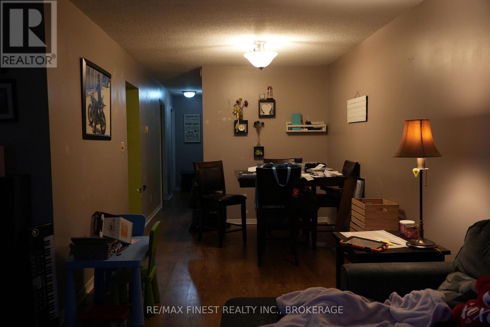 279 Kingsdale Avenue, Kingston, Ontario  K7M 8H8 - Photo 3 - X13012274