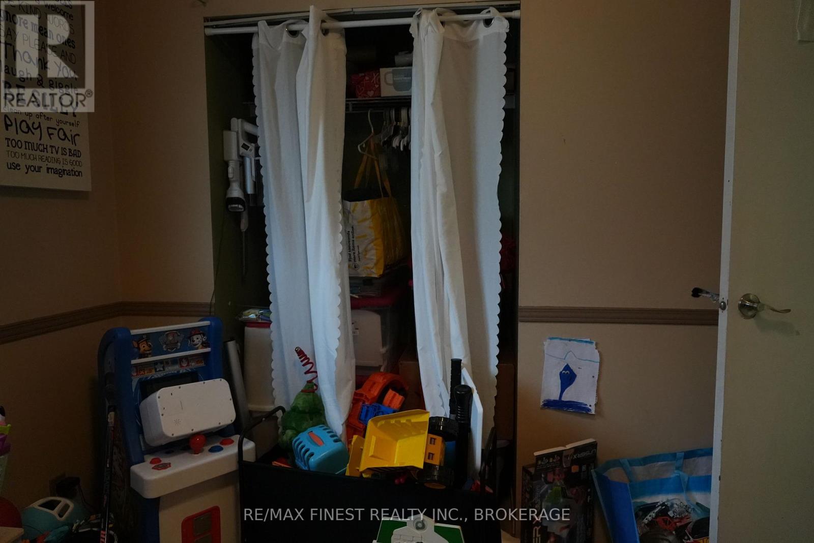 279 Kingsdale Avenue, Kingston, Ontario  K7M 8H8 - Photo 9 - X13012274