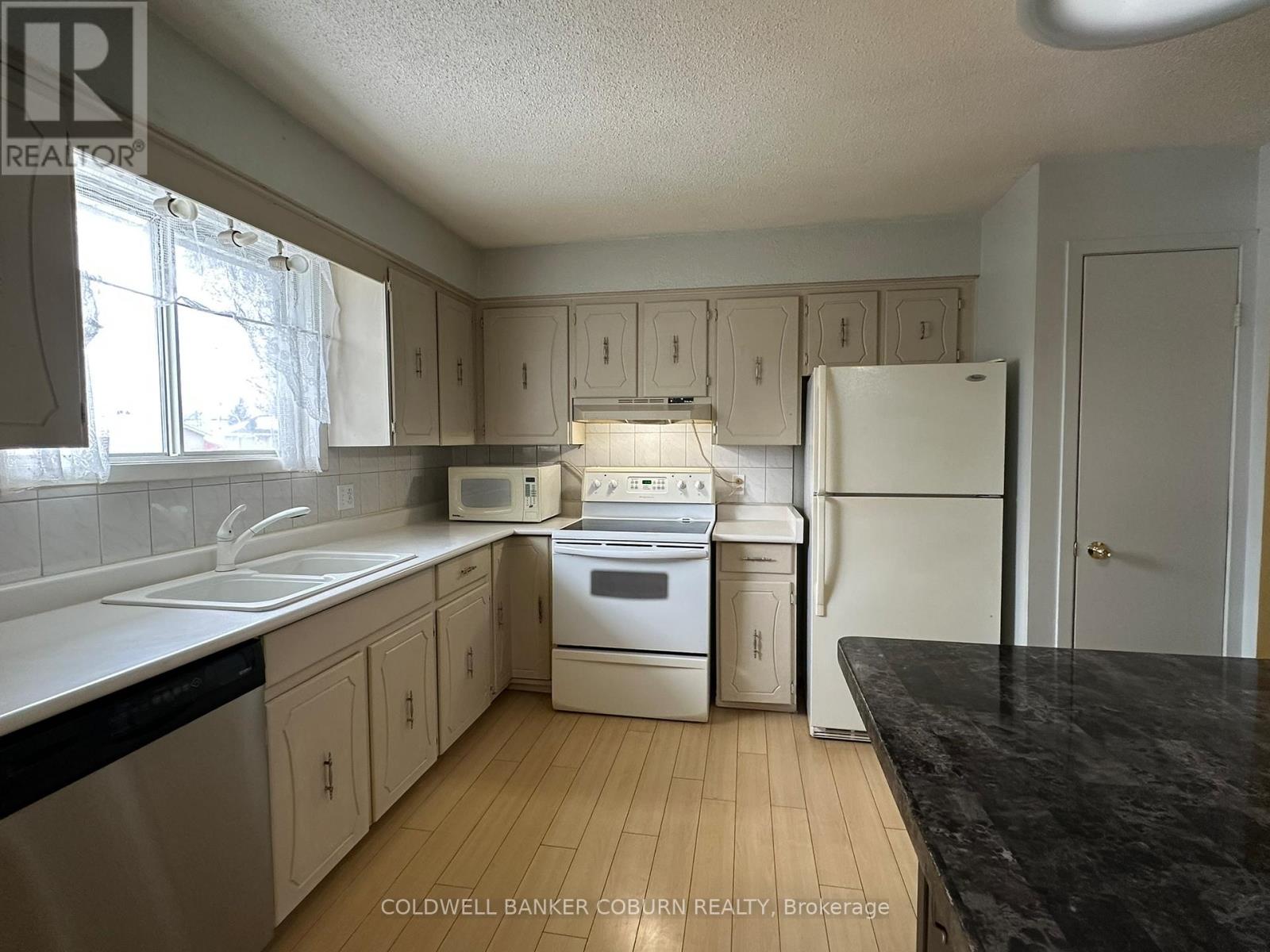 4016 Dishaw Street, Edwardsburgh/cardinal, Ontario  K0E 1E0 - Photo 4 - X12803578