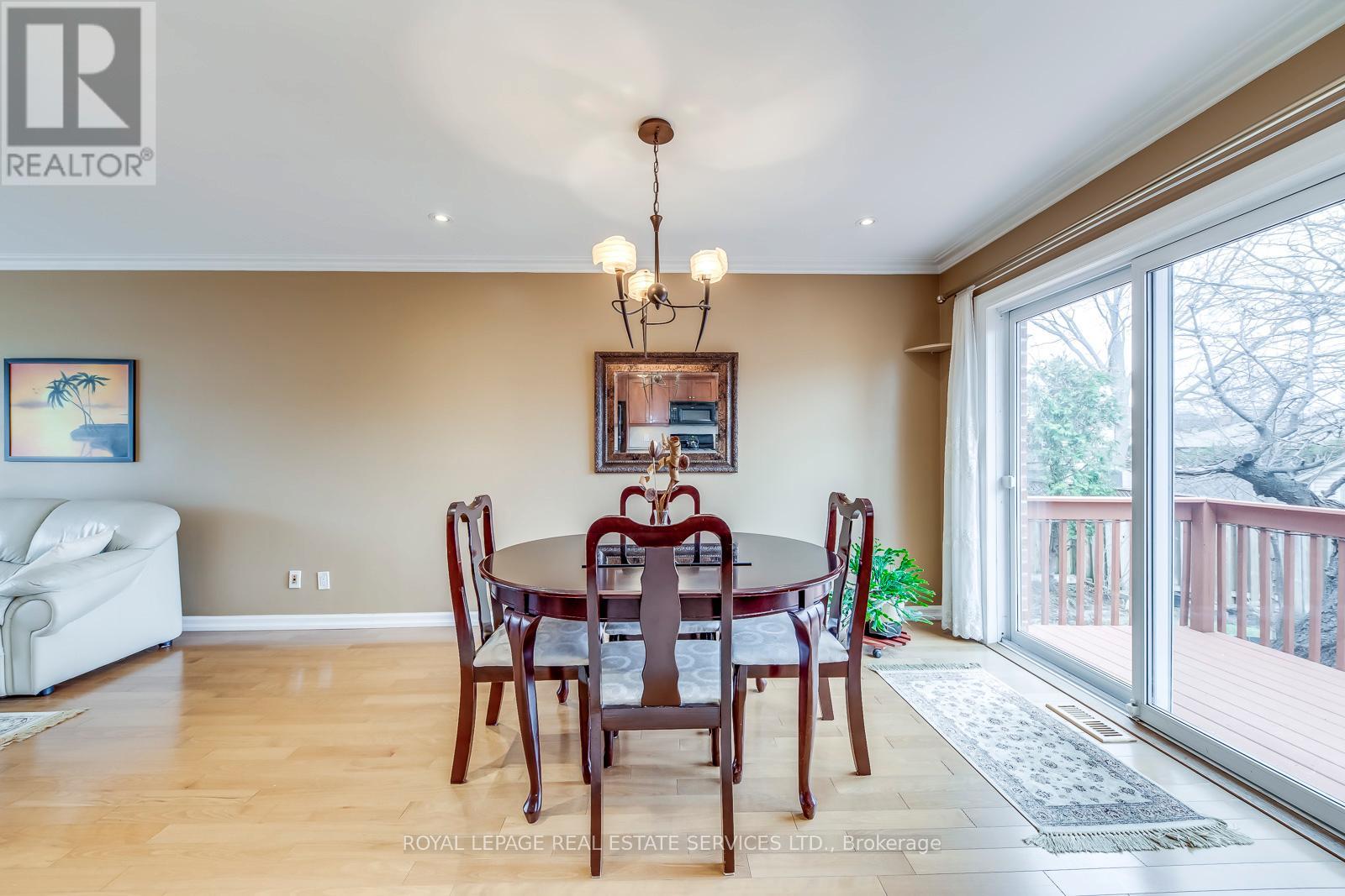 1607 Ewald Road, Mississauga, Ontario  L5G 4C4 - Photo 11 - W13109874