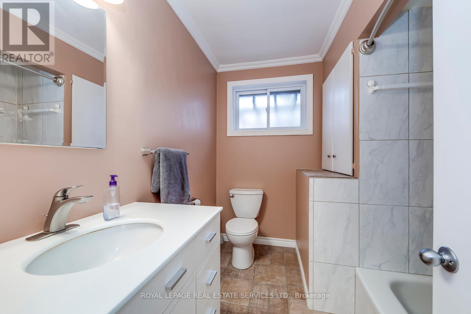 1607 Ewald Road, Mississauga, Ontario  L5G 4C4 - Photo 18 - W13109874