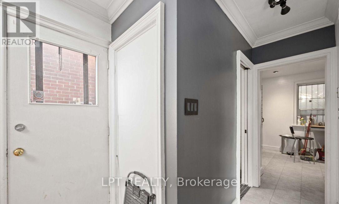 1344 Davenport Road, Toronto, Ontario  M6H 2G9 - Photo 7 - W13110942