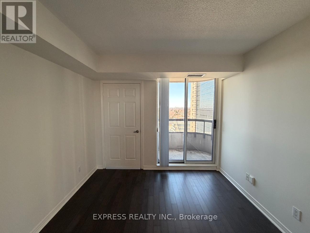 1518 - 8 Hillcrest Avenue, Toronto, Ontario  M2N 6Y6 - Photo 6 - C13113038