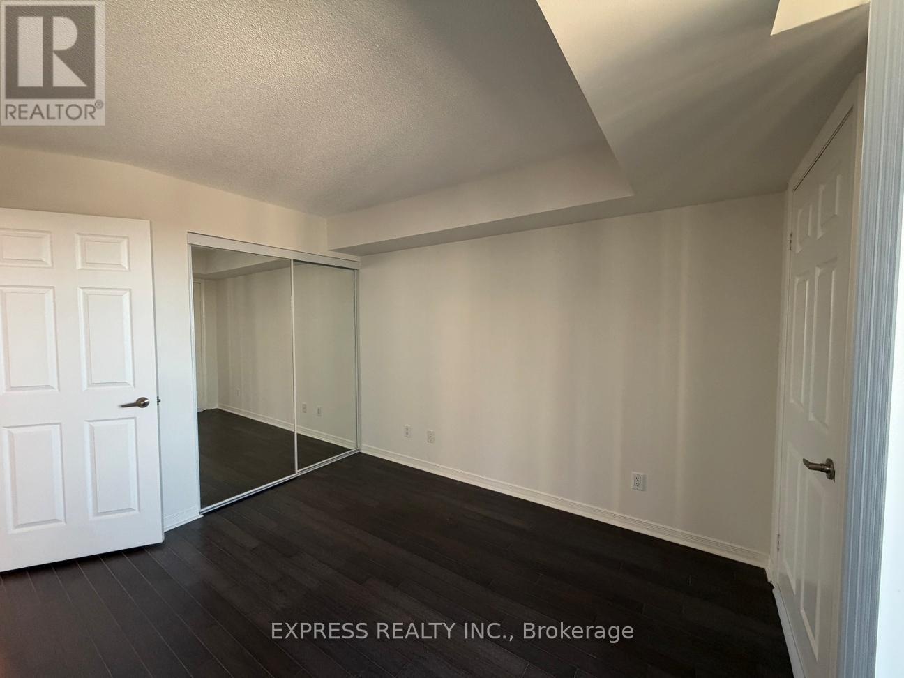 1518 - 8 Hillcrest Avenue, Toronto, Ontario  M2N 6Y6 - Photo 7 - C13113038