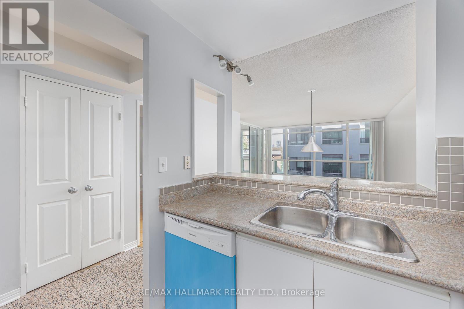 506 - 942 Yonge Street, Toronto, Ontario  M4W 3S8 - Photo 11 - C13113132