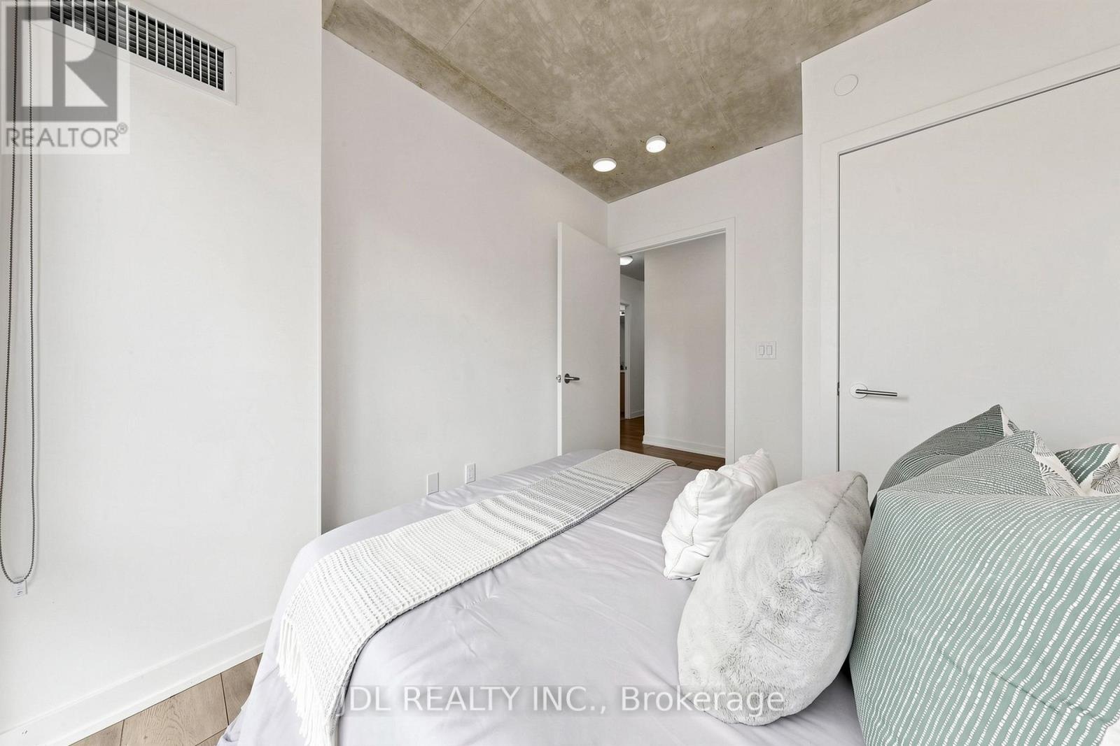 2502 - 47 Mutual Street, Toronto, Ontario  M5B 0C6 - Photo 17 - C13113196