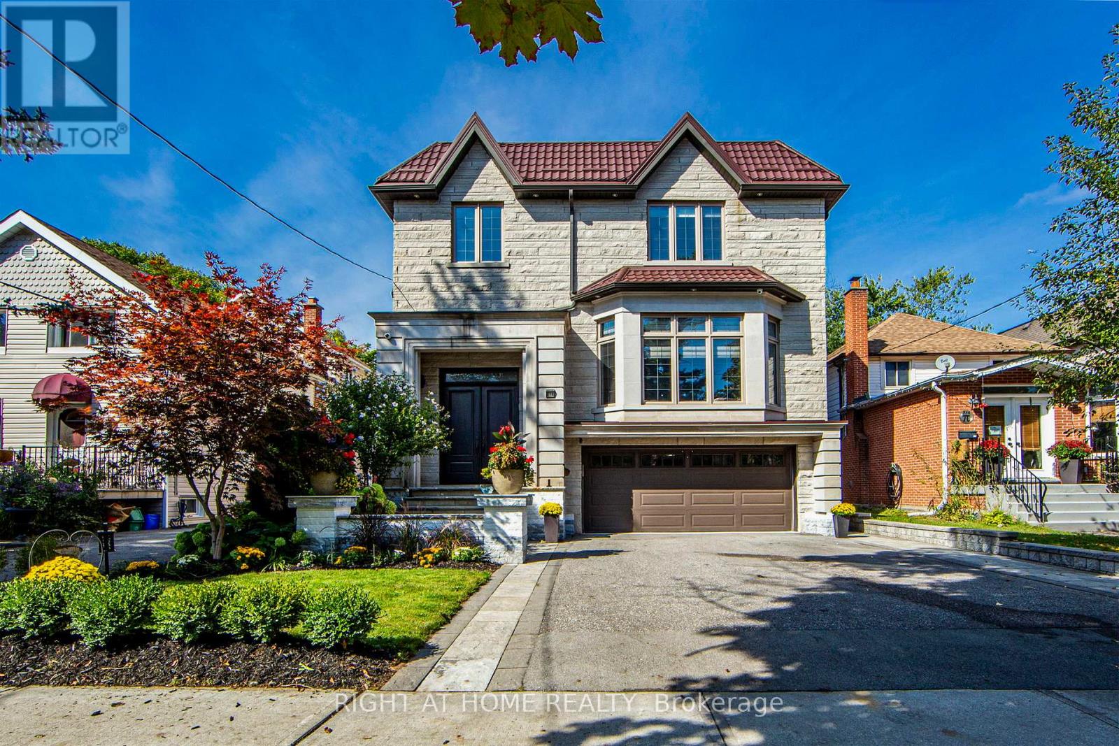 316 CHURCHILL AVENUE, Toronto, Ontario