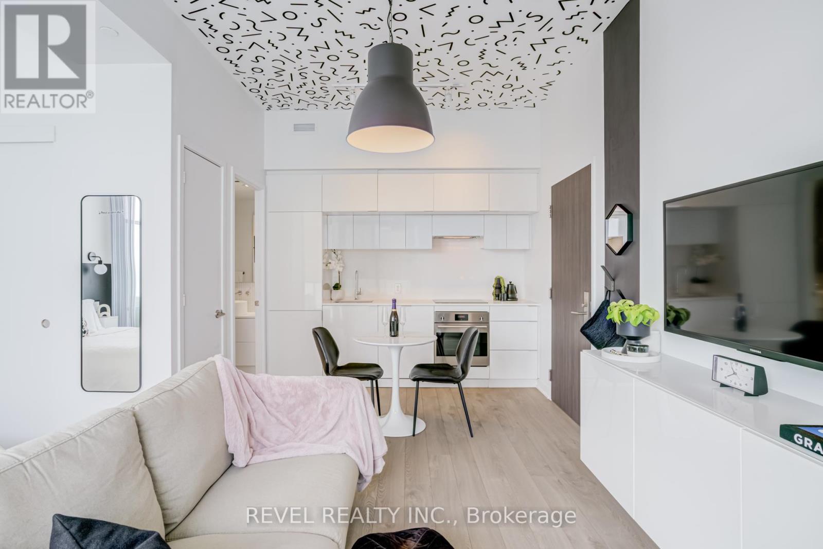 609 - 185 Roehampton Avenue, Toronto, Ontario  M4P 0C6 - Photo 6 - C13113242