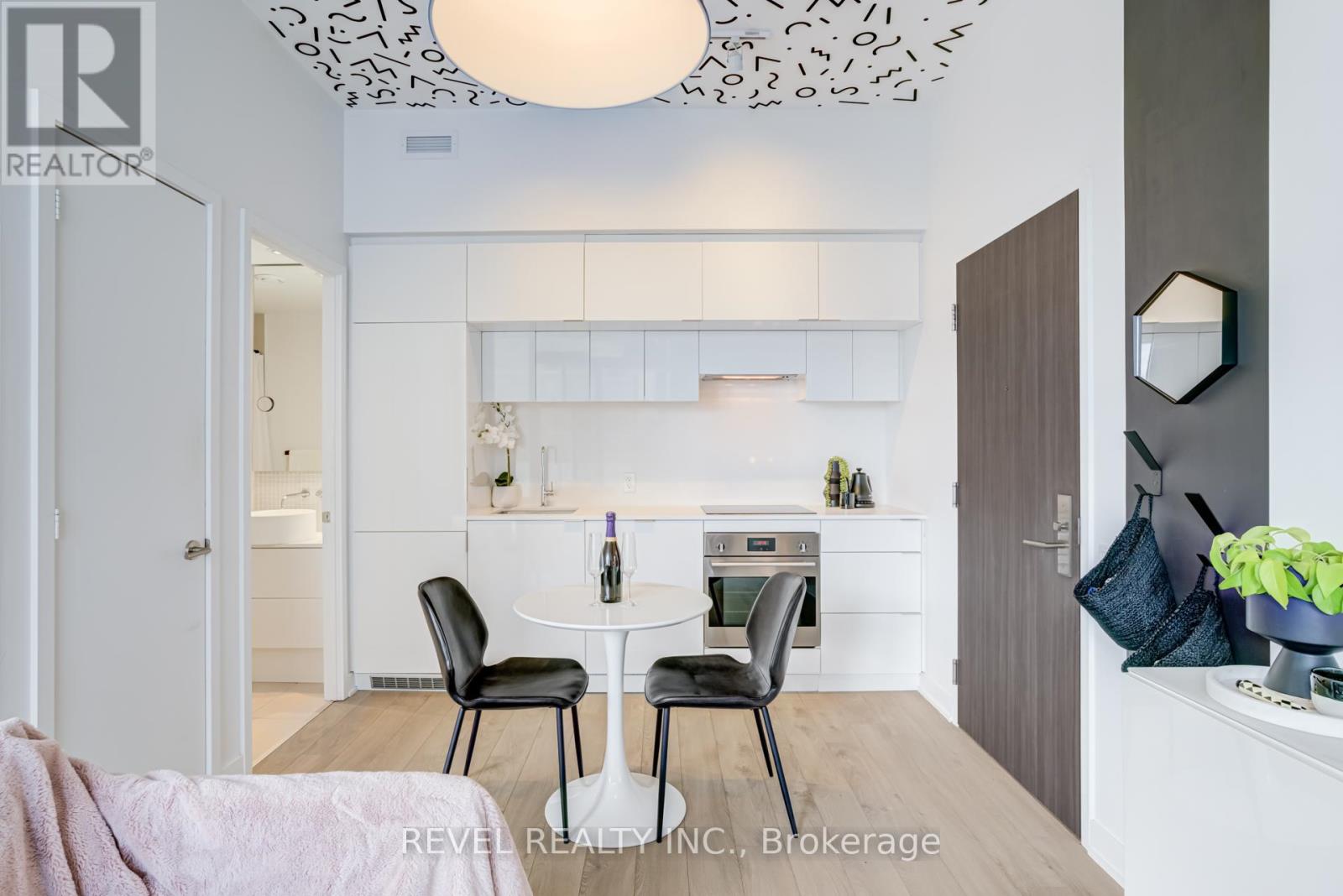 609 - 185 Roehampton Avenue, Toronto, Ontario  M4P 0C6 - Photo 7 - C13113242
