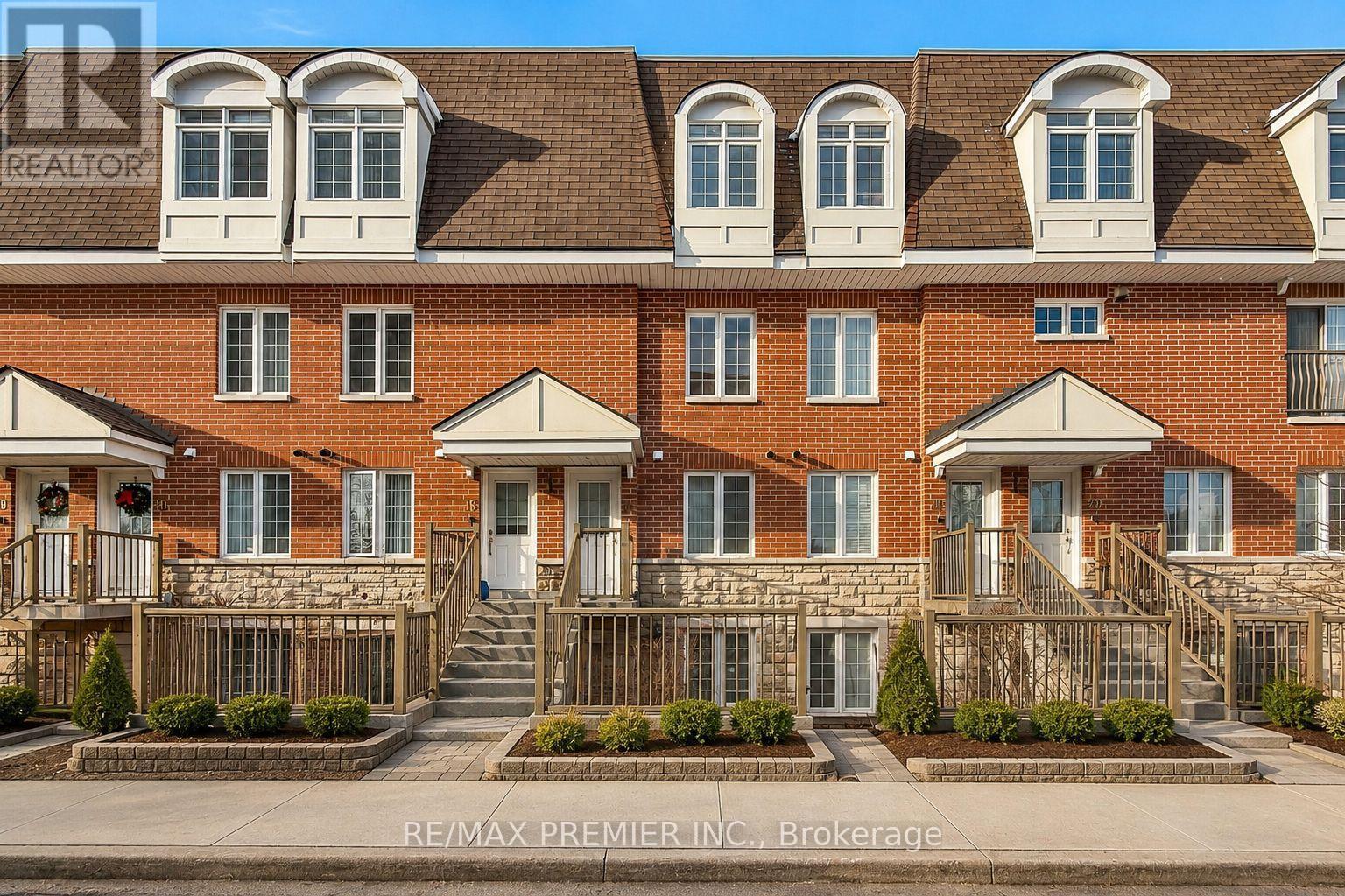 17 - 55 CEDARCROFT BOULEVARD, Toronto, Ontario