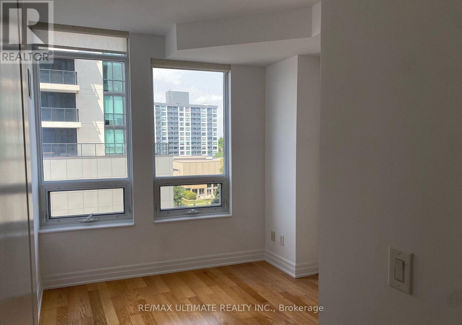 605 - 500 St Clair Avenue W, Toronto, Ontario  M6C 1A8 - Photo 7 - C13113292