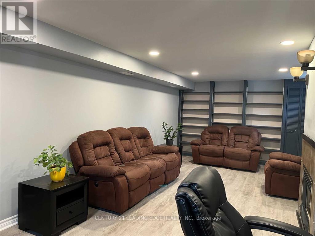 Bsmt - 41 Roseglor Crescent, Toronto, Ontario  M1P 3T5 - Photo 4 - E13113074