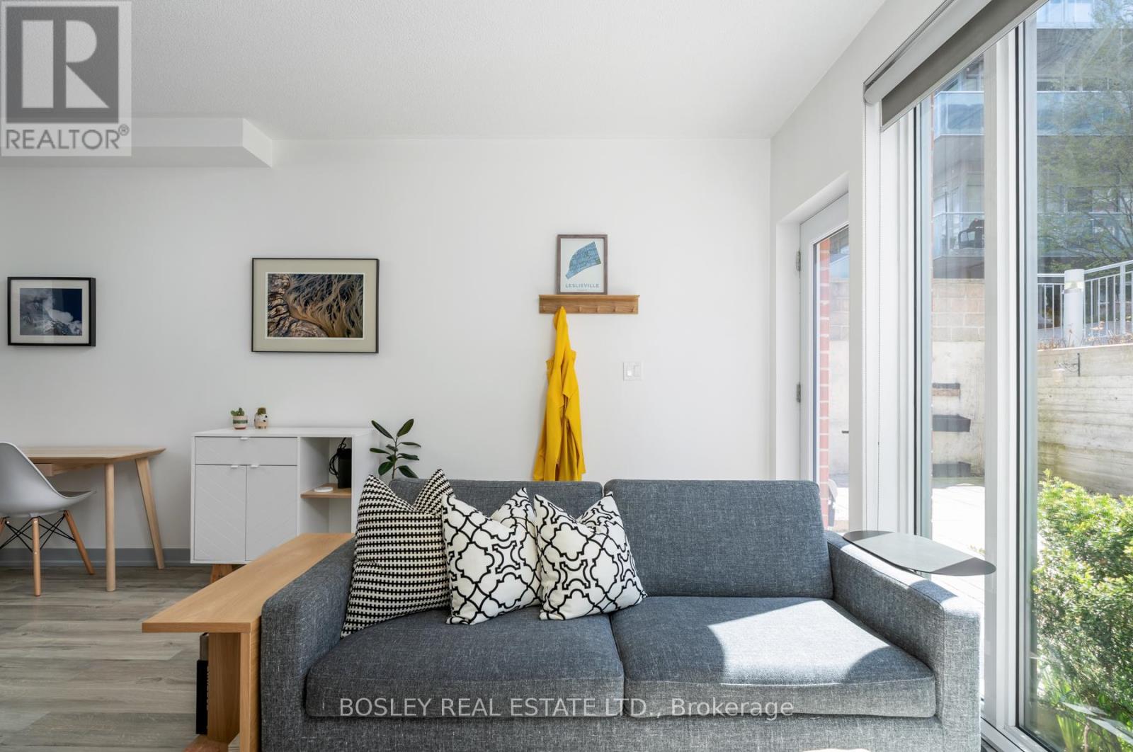 2 - 42 Boston Avenue, Toronto, Ontario  M4M 2T9 - Photo 4 - E13113100
