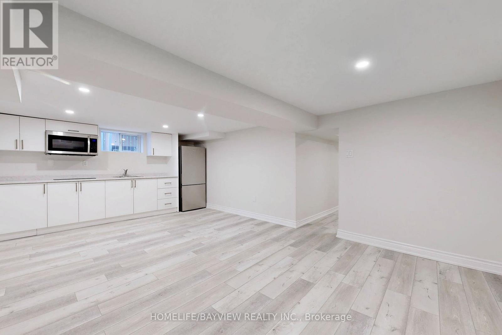 1607 Woodbine Heights Boulevard, Toronto, Ontario  M4B 3A3 - Photo 17 - E13113138