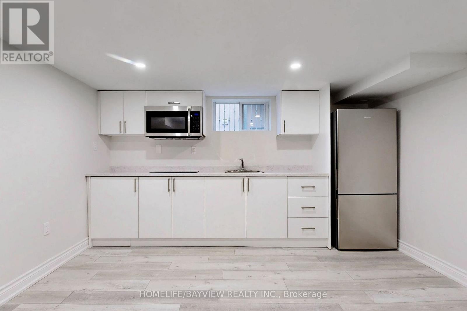 1607 Woodbine Heights Boulevard, Toronto, Ontario  M4B 3A3 - Photo 18 - E13113138