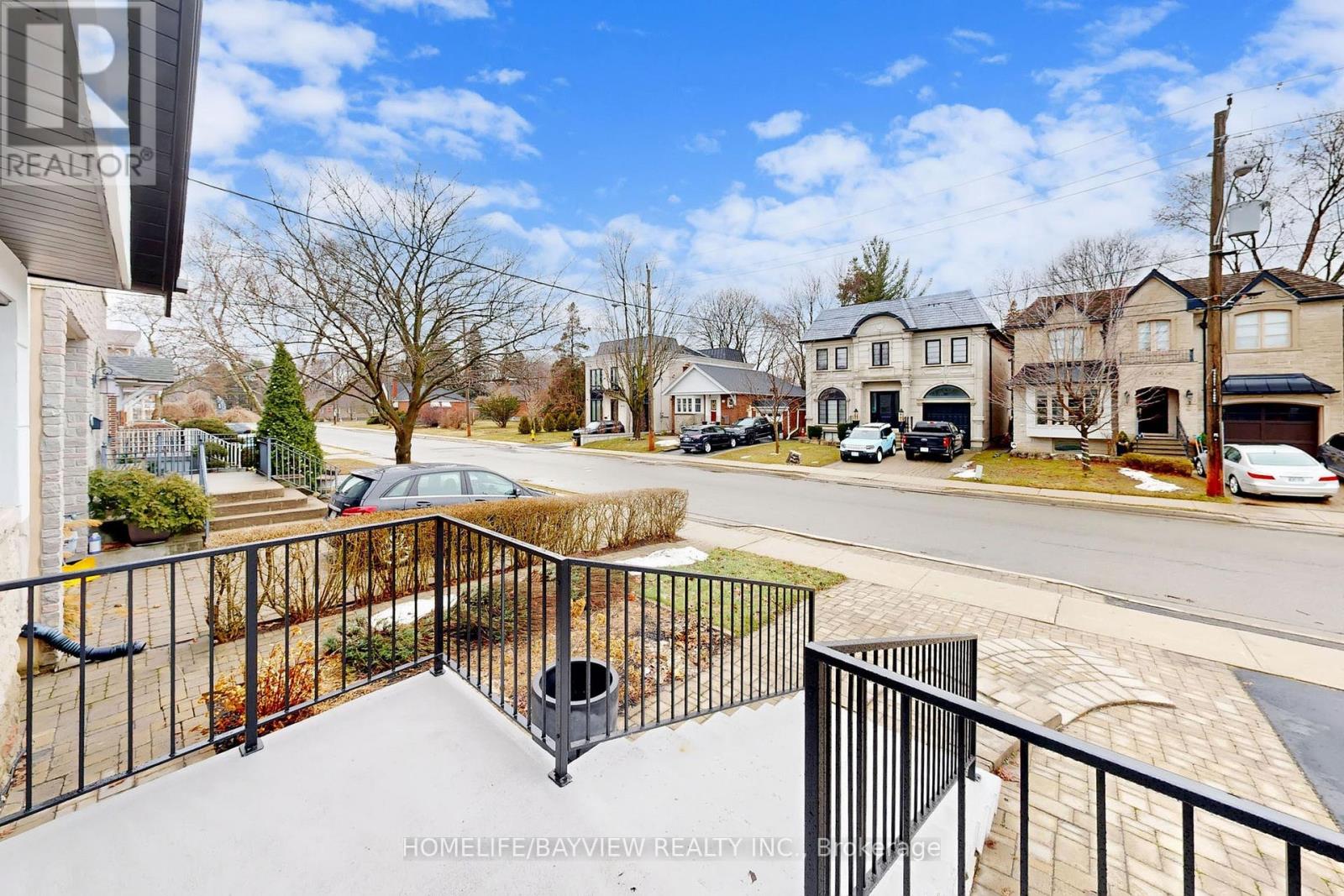 1607 Woodbine Heights Boulevard, Toronto, Ontario  M4B 3A3 - Photo 2 - E13113138
