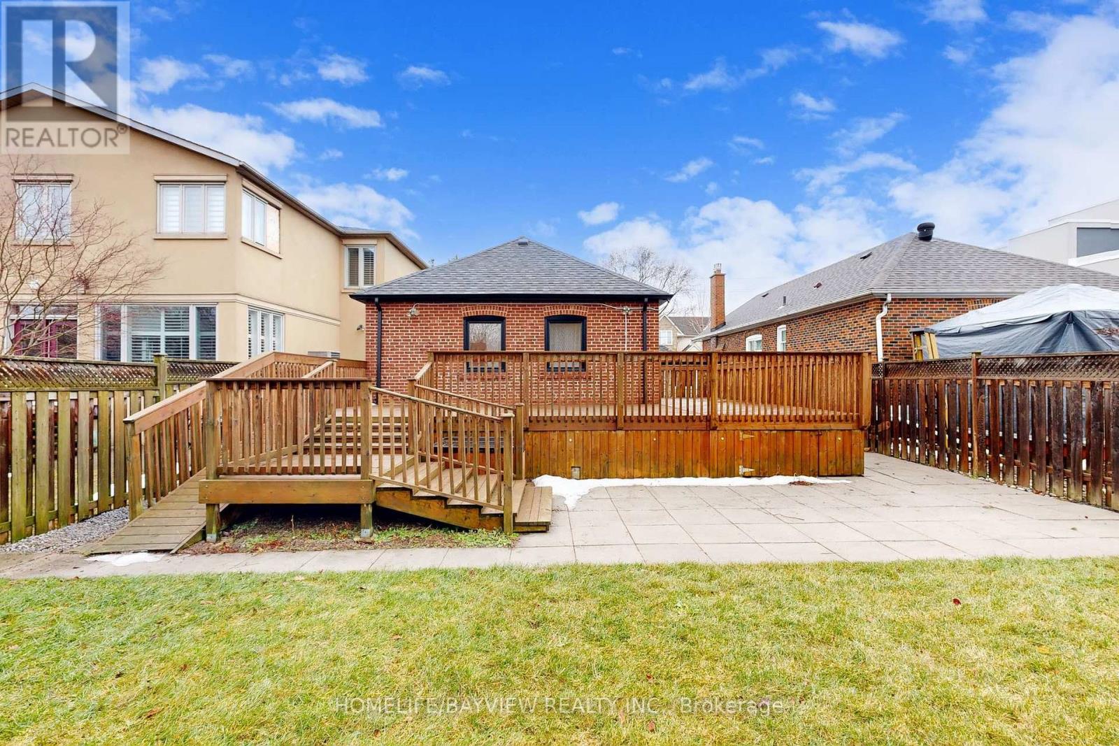 1607 Woodbine Heights Boulevard, Toronto, Ontario  M4B 3A3 - Photo 22 - E13113138